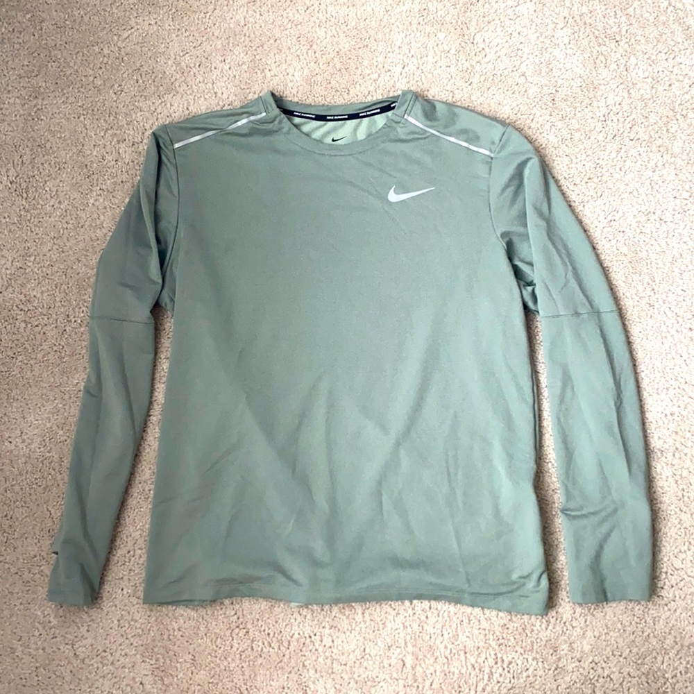 Nike running long sleeve shirt